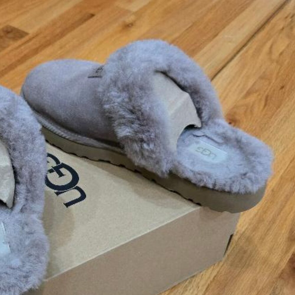 Ugg slipper shoes - Picture 4 of 8